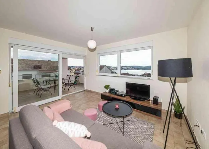In Okrug Gornji With Sea View, Terrace, Air Conditioning, Wifi 5051-2 *