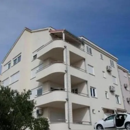 In Okrug Gornji With Sea View, Terrace, Air Conditioning, Wifi 5051-2 Appartement