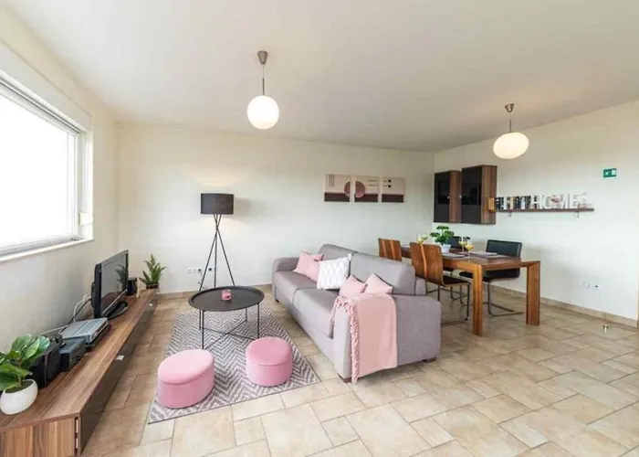 In Okrug Gornji With Sea View, Terrace, Air Conditioning, Wifi 5051-2 Appartement