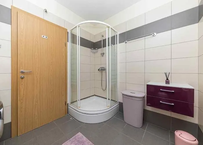 In Okrug Gornji With Sea View, Terrace, Air Conditioning, Wifi 5051-2 Appartement *